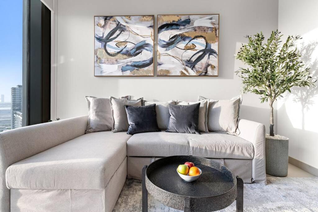Apartment First Class Luxury 1br Bunk In Sobha Waves, Close To Downtown Dubai