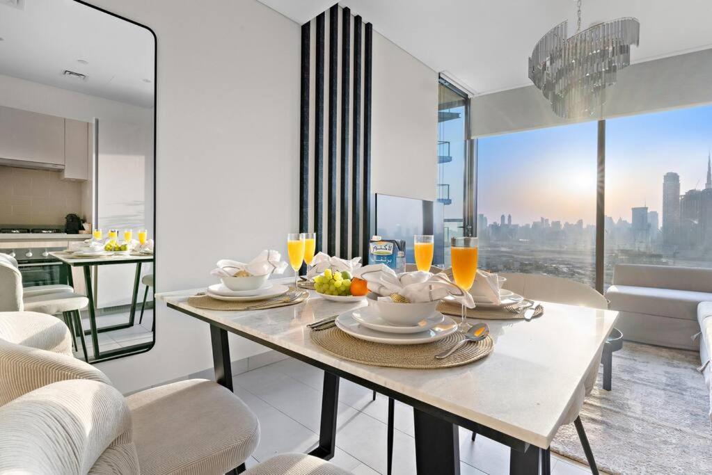 First Class Luxury 1br Bunk In Sobha Waves, Close To Downtown Apartment Dubai